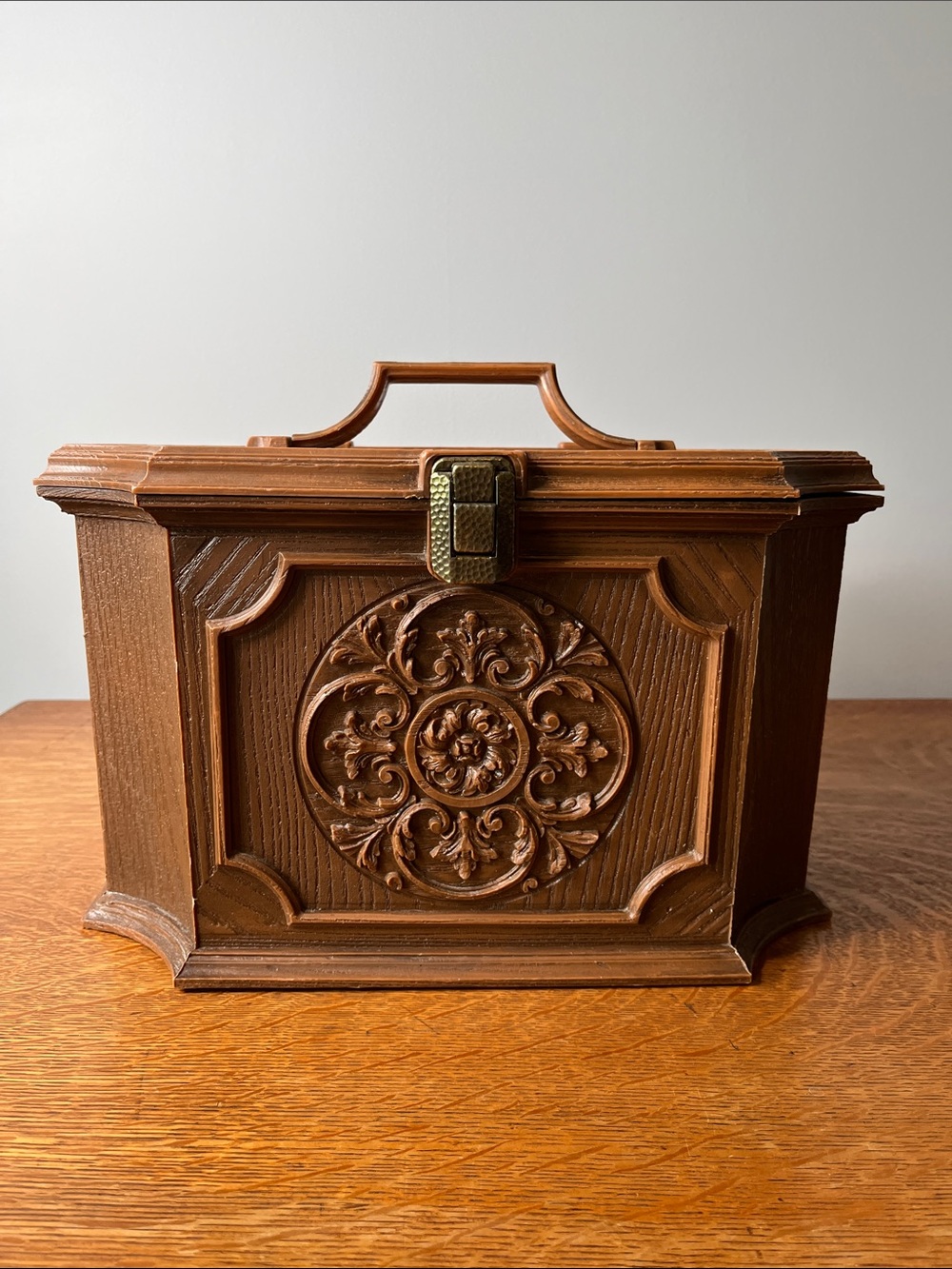 Vintage Max Klein Inc. Faux Wood Sewing Caddy / Storage Box with Sewing Notions